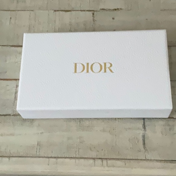 Dior Parfums Around The World Bucket Bag - Picture 5 of 6